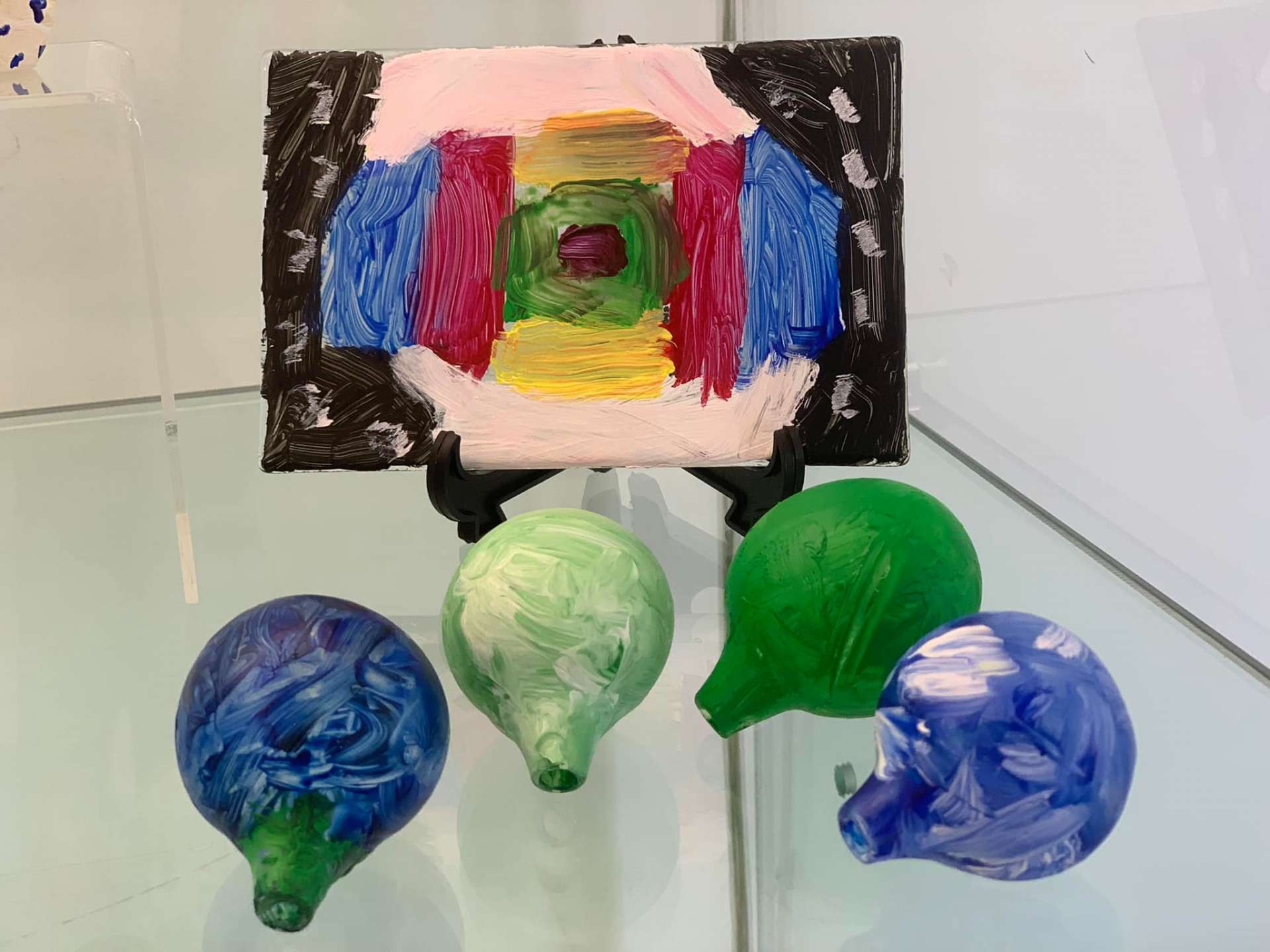 THE MAGIC OF COLORFUL GLASS - SCHOOLERS EXHIBITION - 2. A CLASS ELEMENTARY SCHOOL P. PRERADOVIĆ
