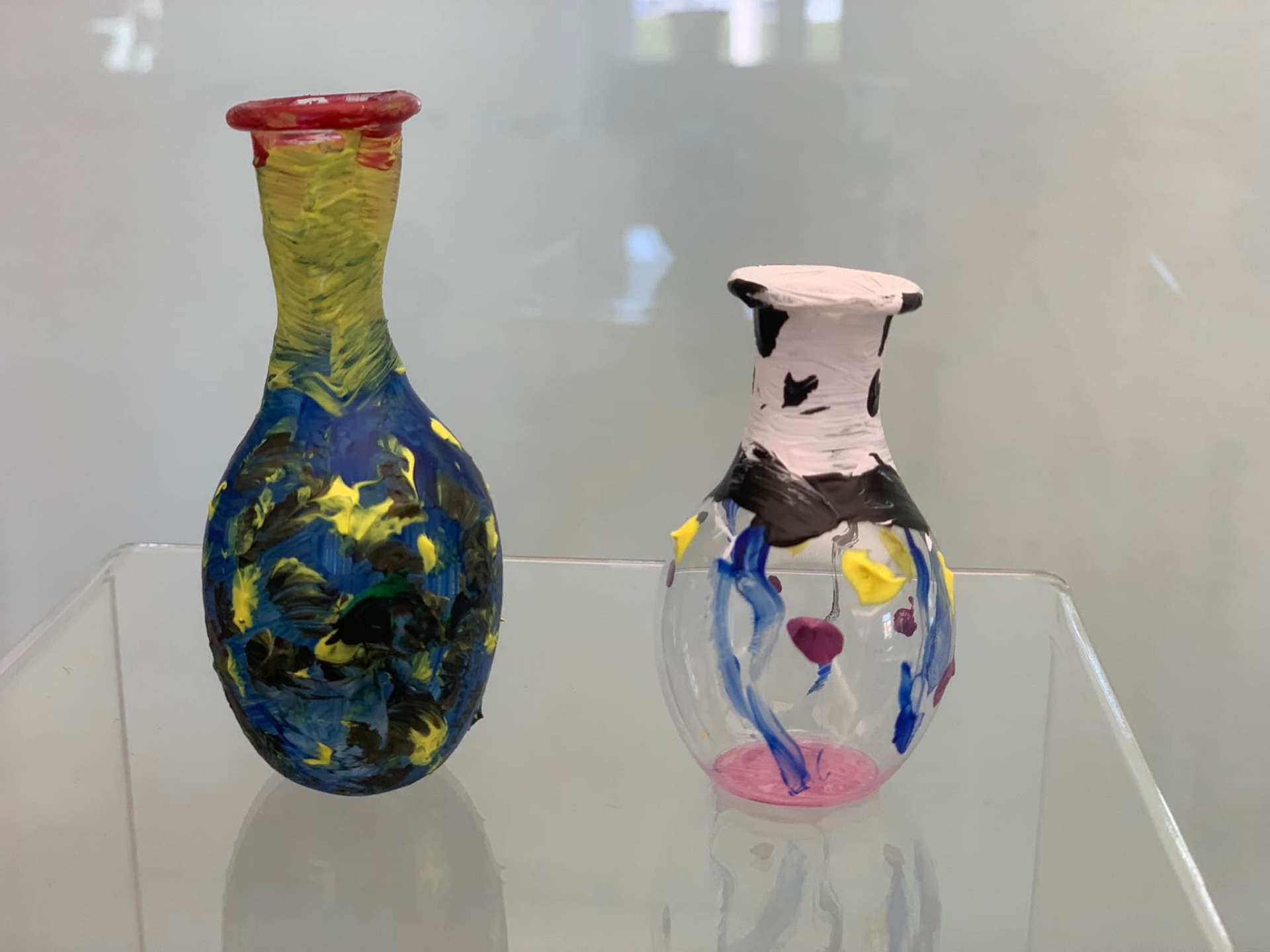 THE MAGIC OF COLORFUL GLASS - SCHOOLERS EXHIBITION - 2. A CLASS ELEMENTARY SCHOOL P. PRERADOVIĆ