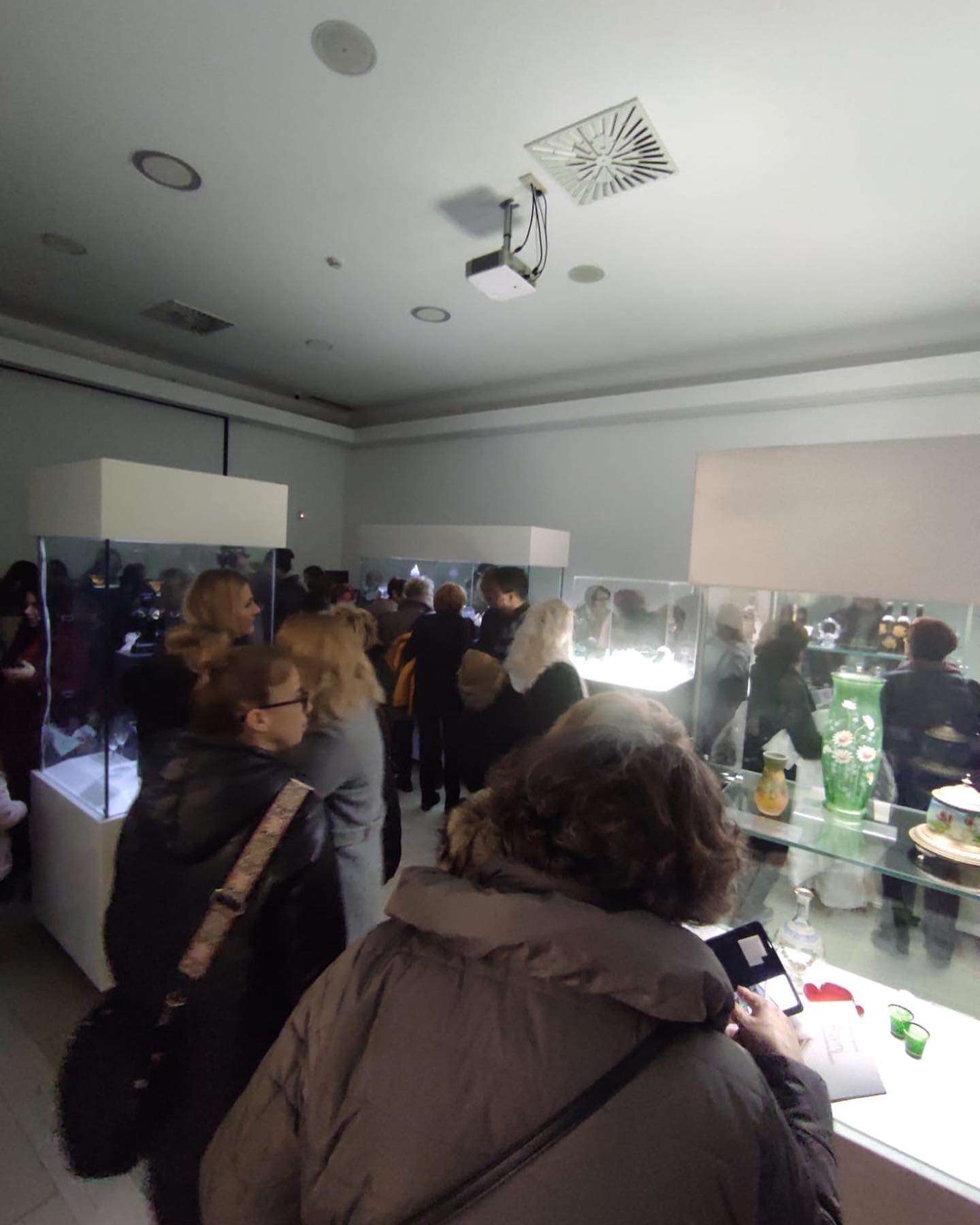 Exhibition "Zadar voli staklo"