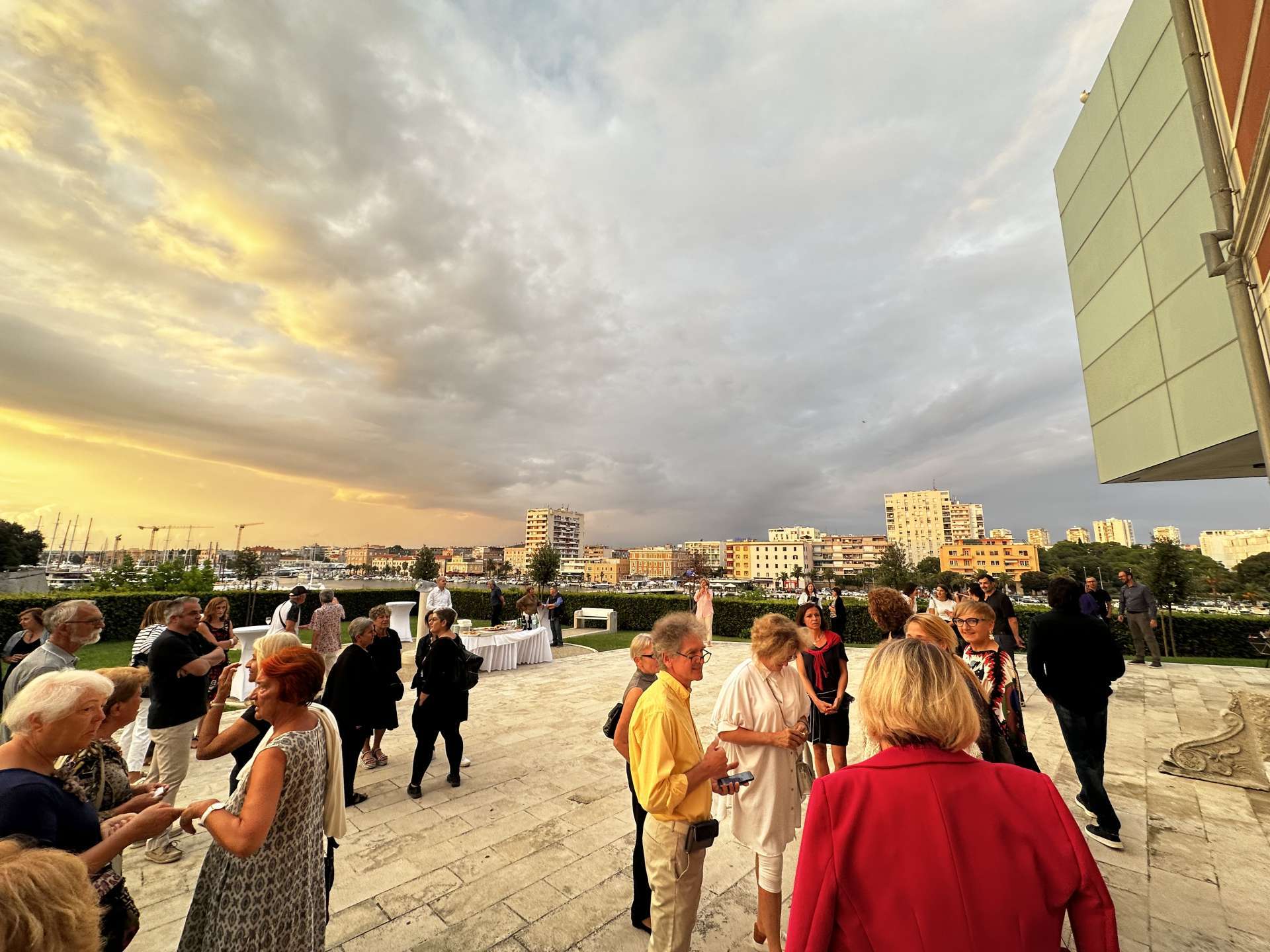 Opening of the "Connected by Glass" exhibition of the group exhibition of Hungarian glass artists