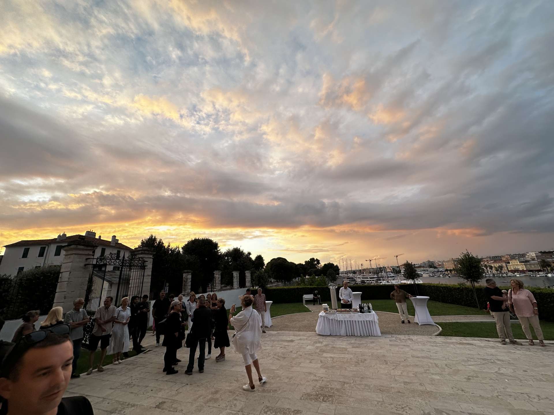 Opening of the "Connected by Glass" exhibition of the group exhibition of Hungarian glass artists