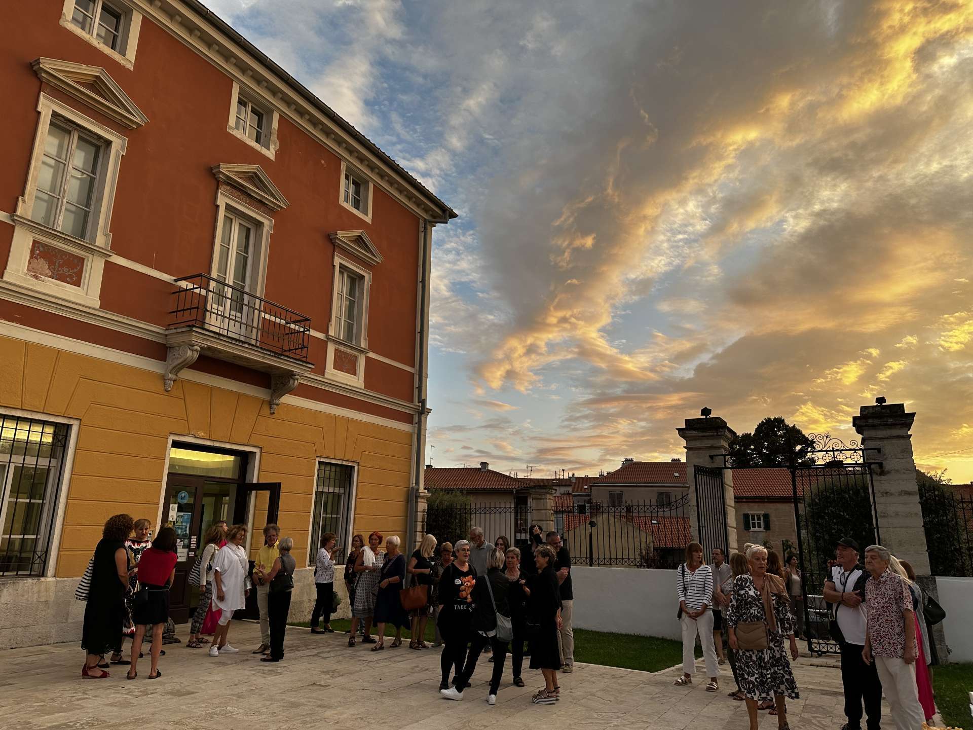 Opening of the "Connected by Glass" exhibition of the group exhibition of Hungarian glass artists