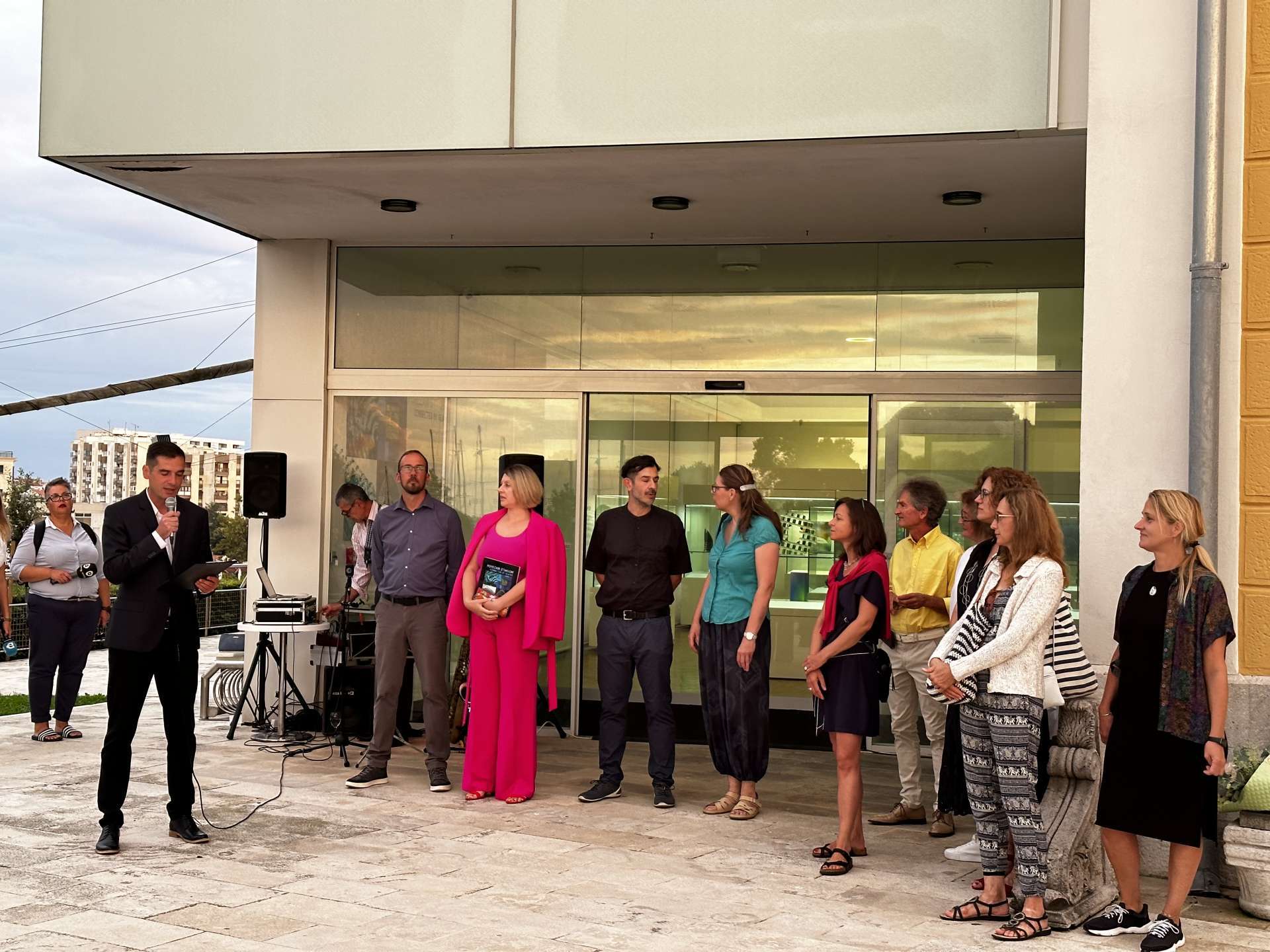 Opening of the "Connected by Glass" exhibition of the group exhibition of Hungarian glass artists