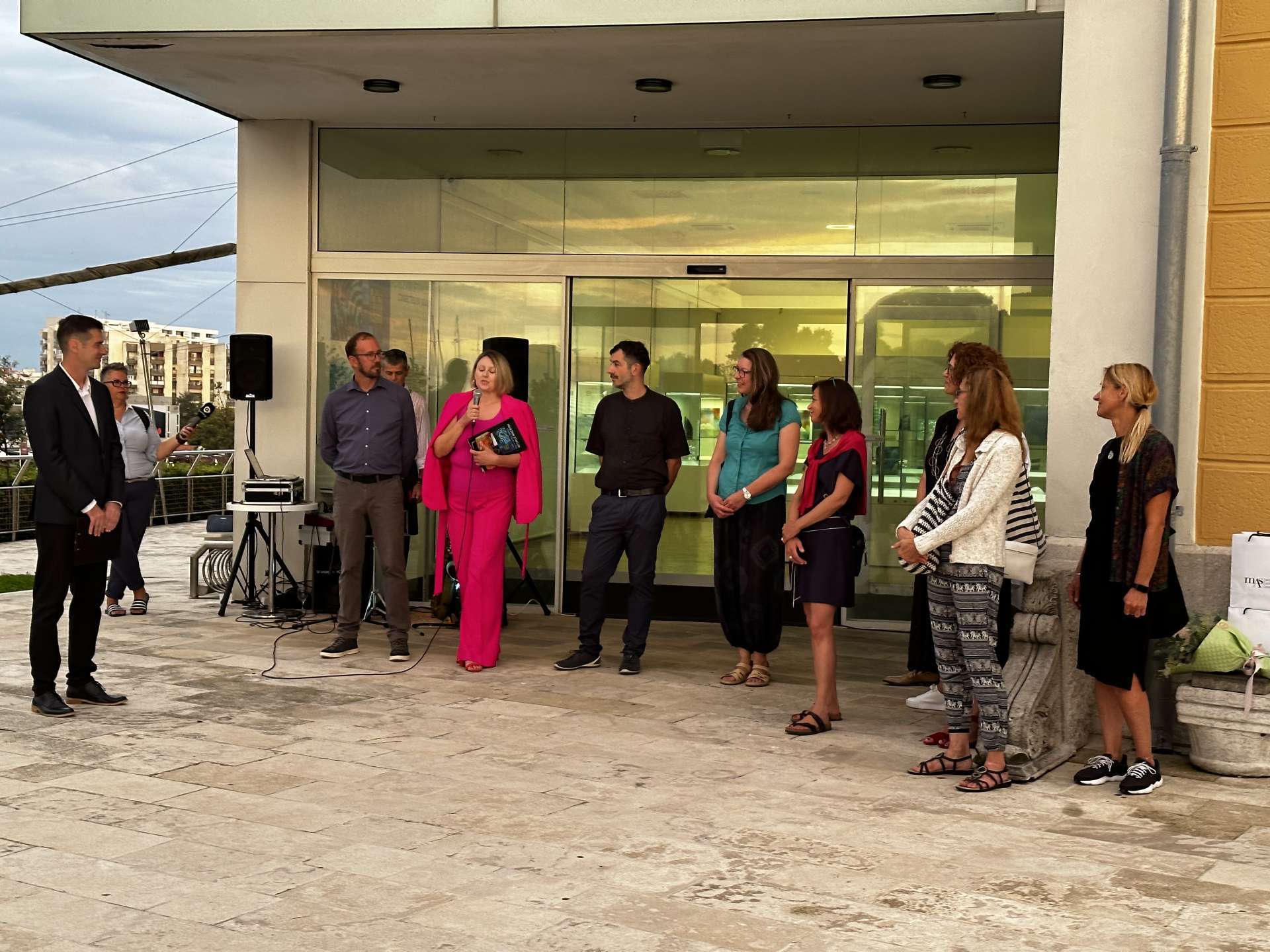 Opening of the "Connected by Glass" exhibition of the group exhibition of Hungarian glass artists