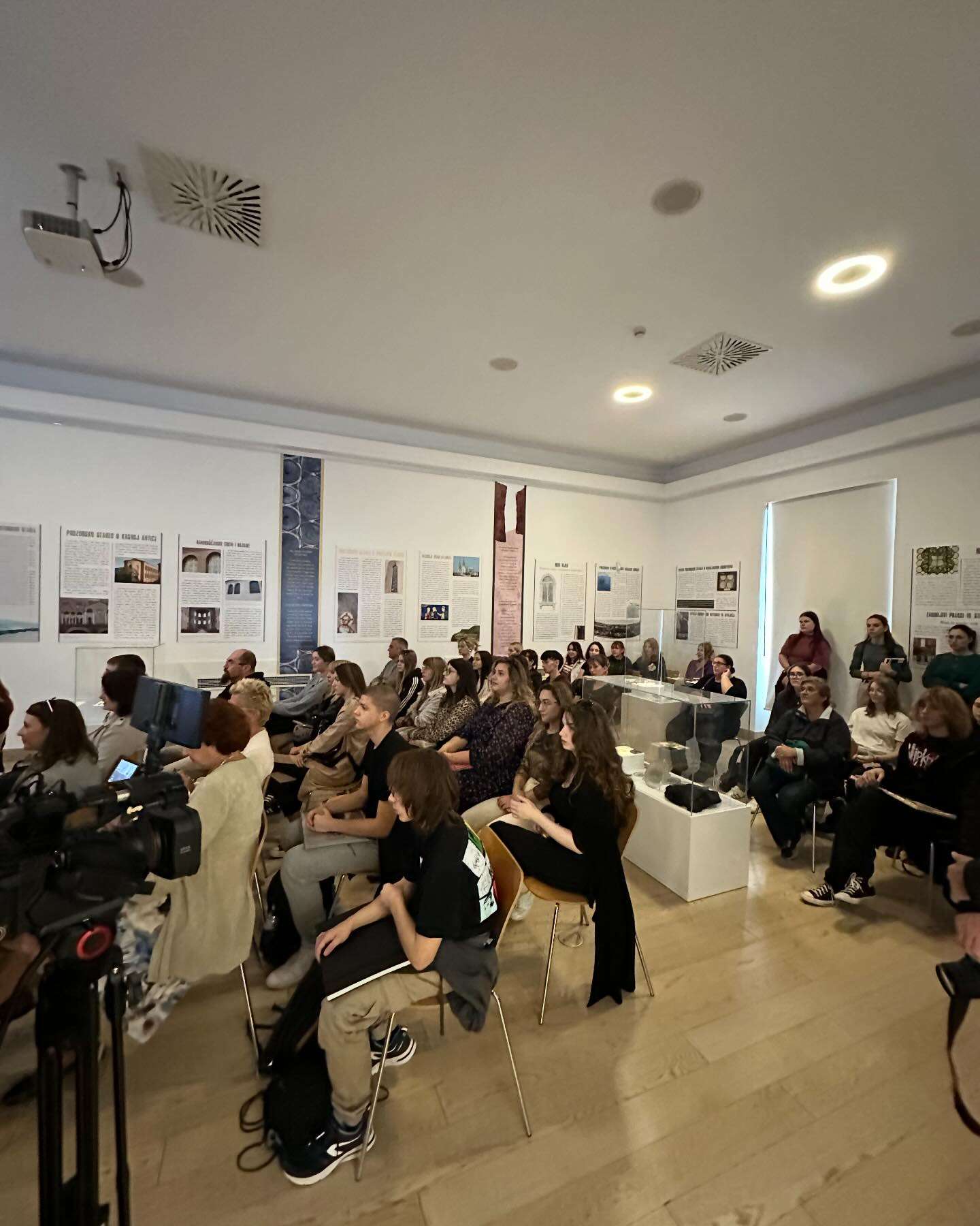 Lecture accompanying the exhibition "A Brief History of Window Glass"
