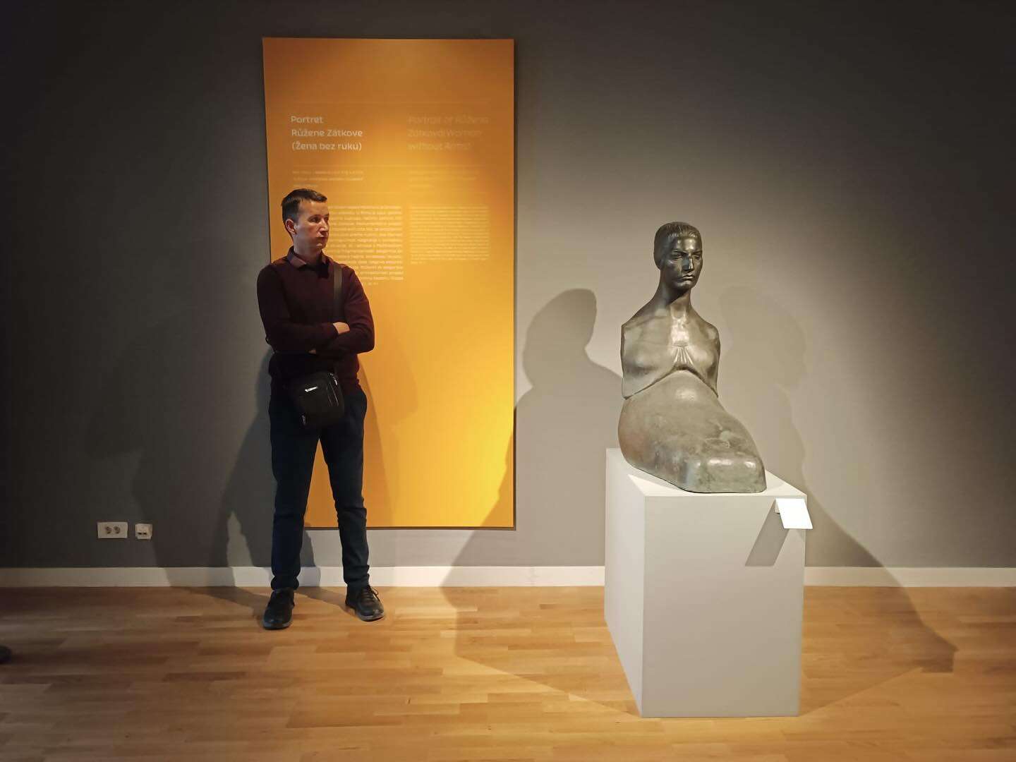 Visit of the employees of the Museum of Ancient Glass in Zadar to the Gallery Klovićevi dvori
