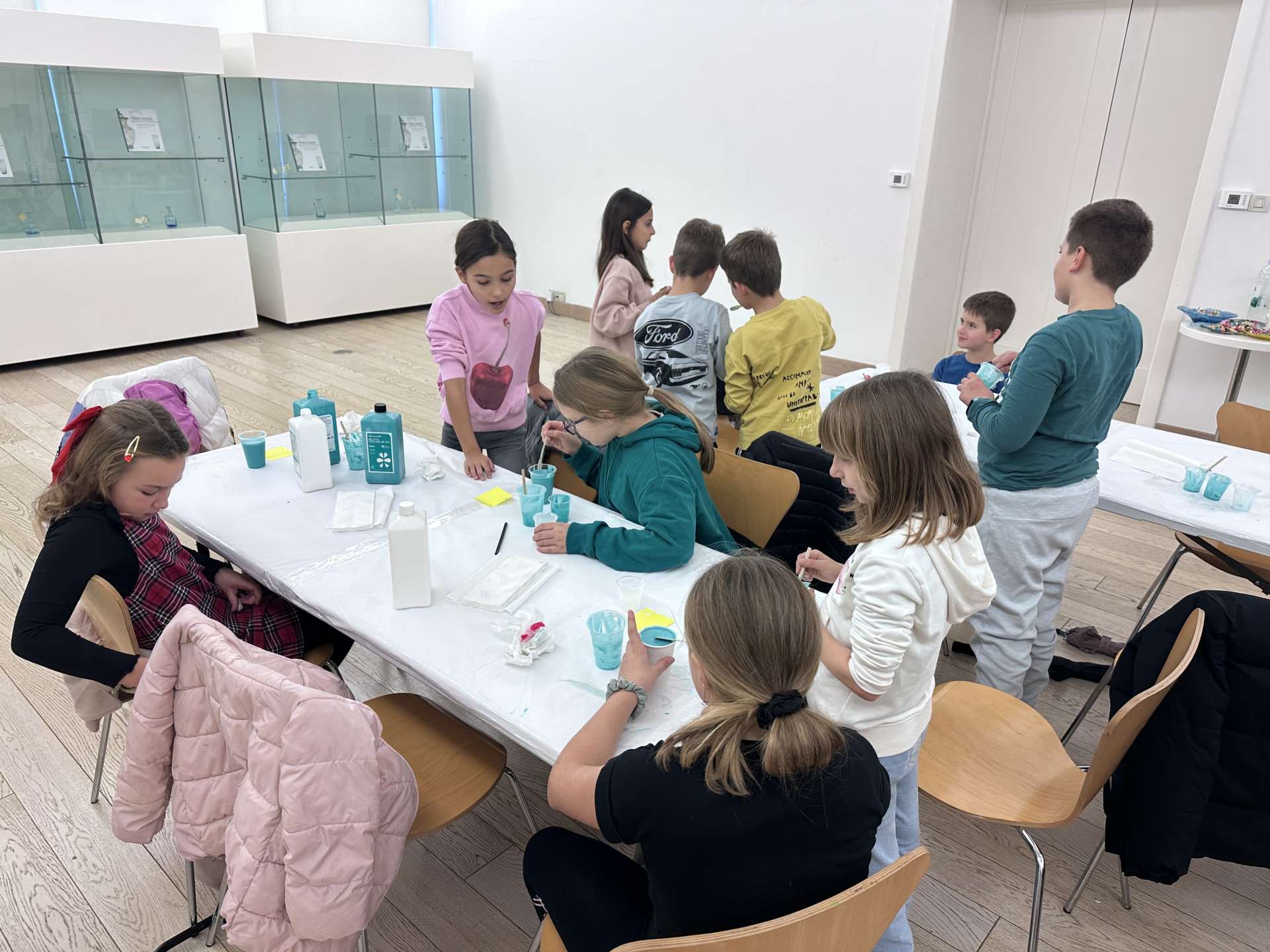 3rd grade students of Petar Preradović Elementary School at a conservation and restoration workshop