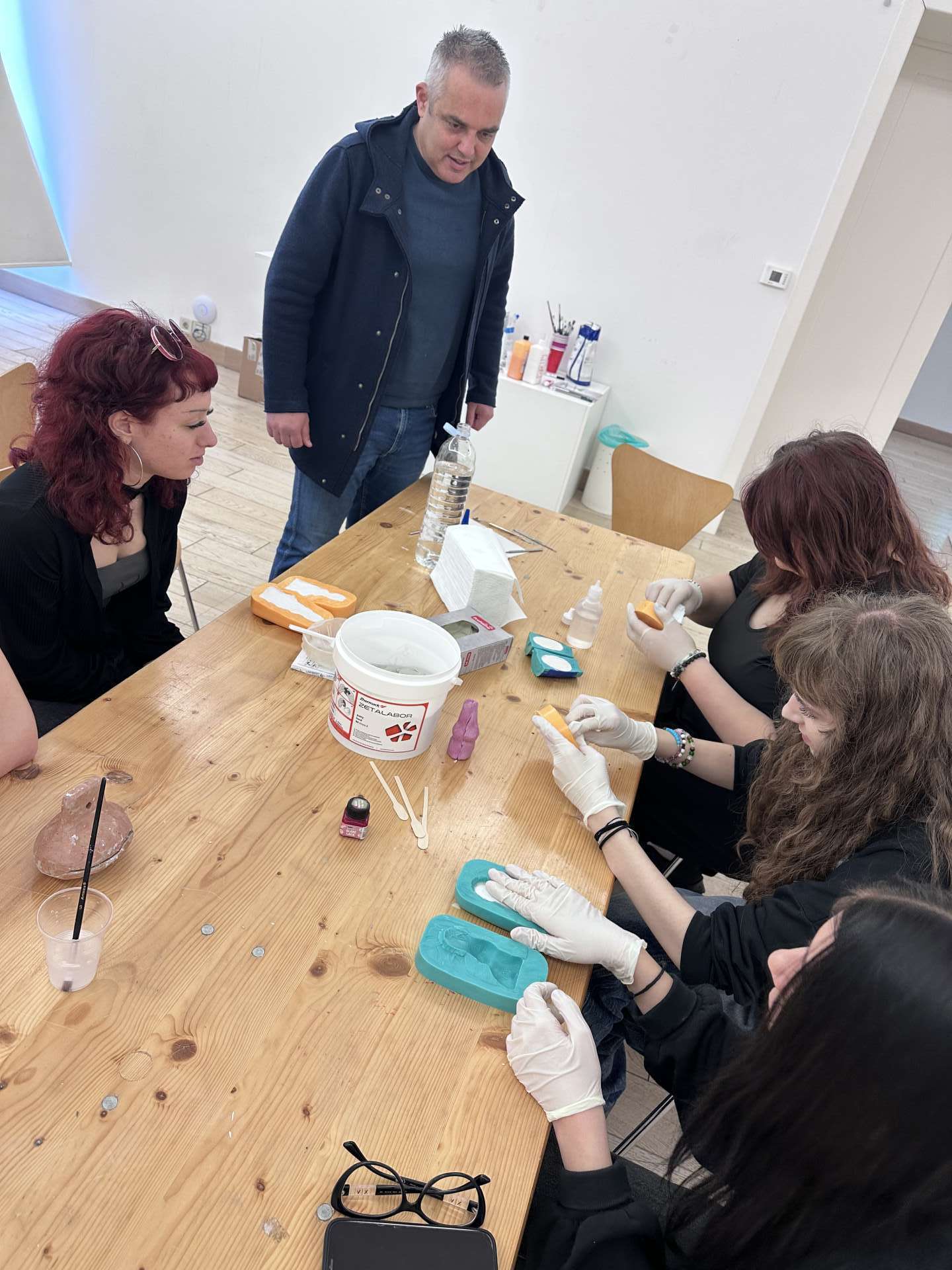 Easter conservation and restoration workshop at MAS