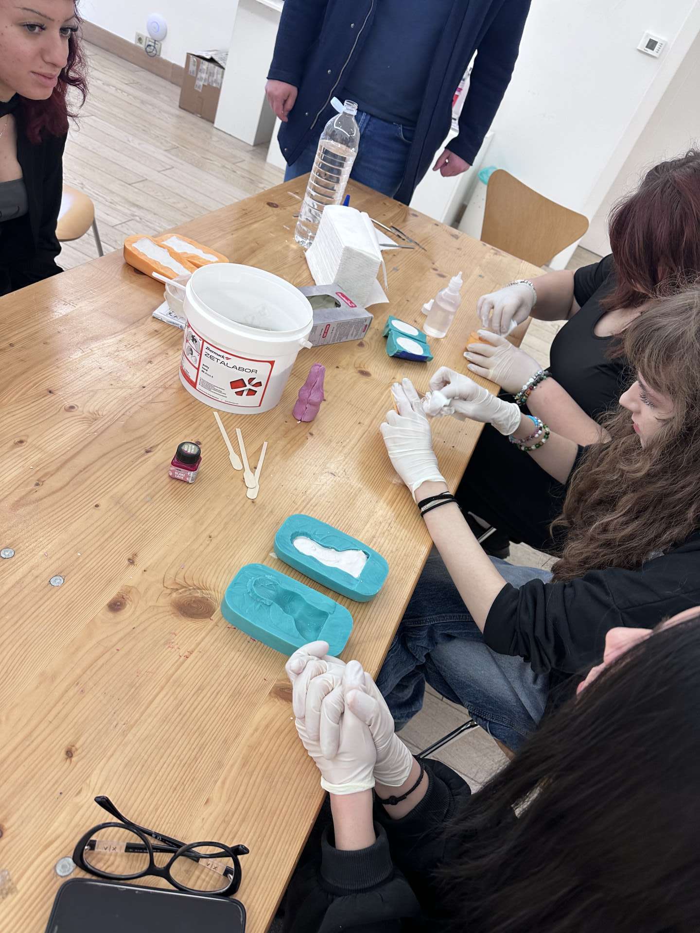 Easter conservation and restoration workshop at MAS