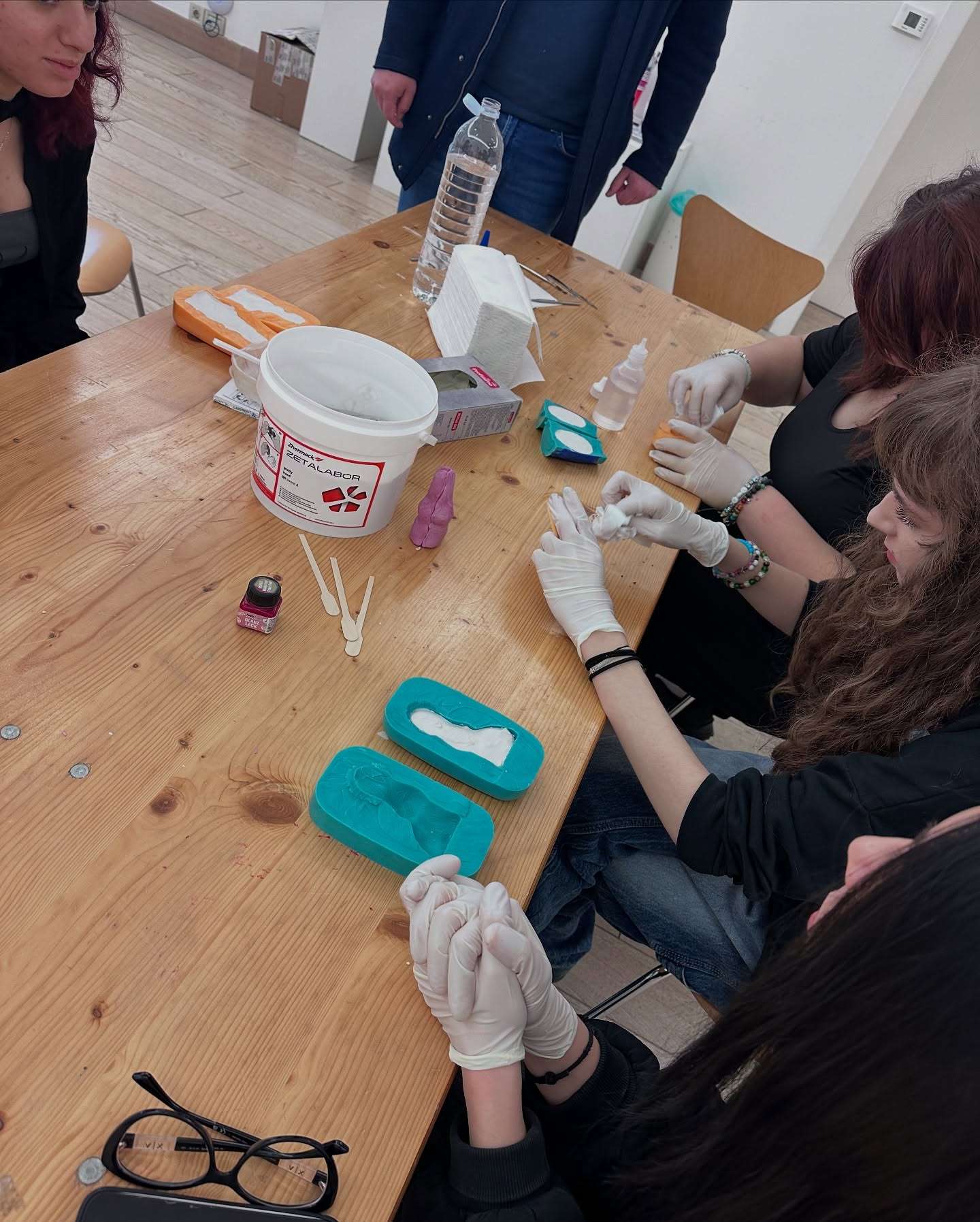 Easter conservation and restoration workshop at MAS