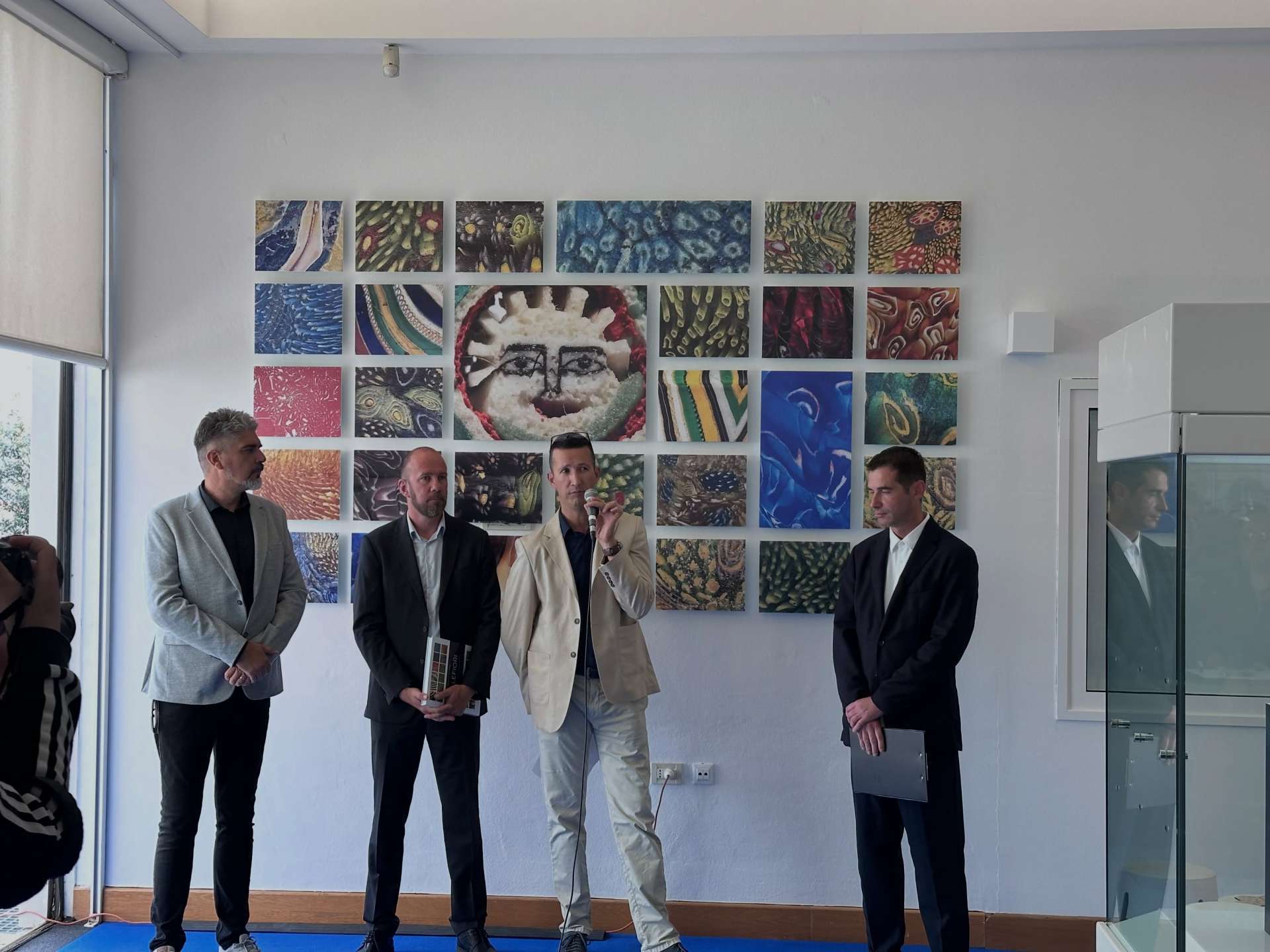 Atmosfera s otvorenja izložbe "Millefiori: antičko mozaično staklo s prostora Hrvatske”