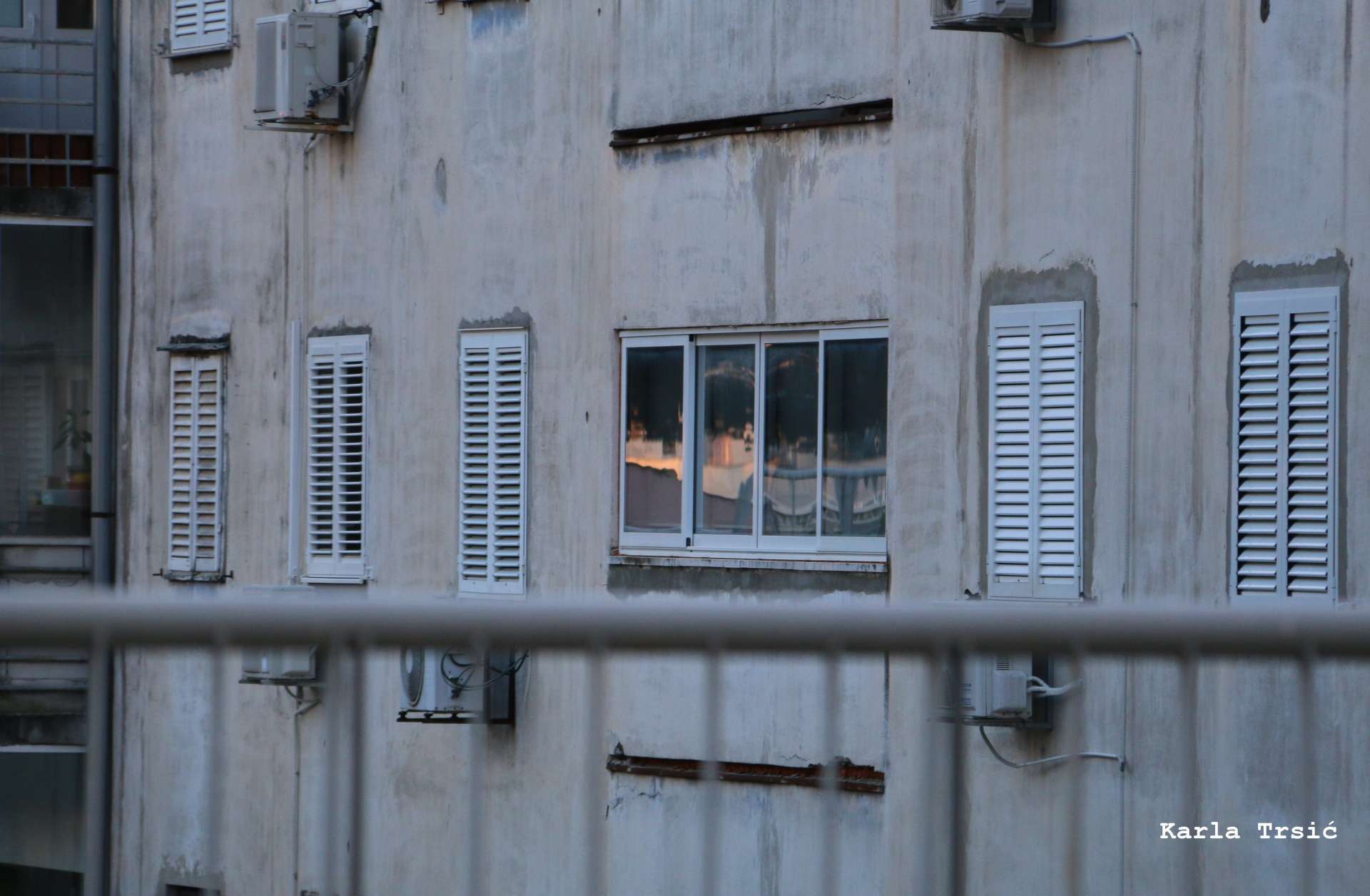 Photo exhibition "Looking into the window - looking into the past"