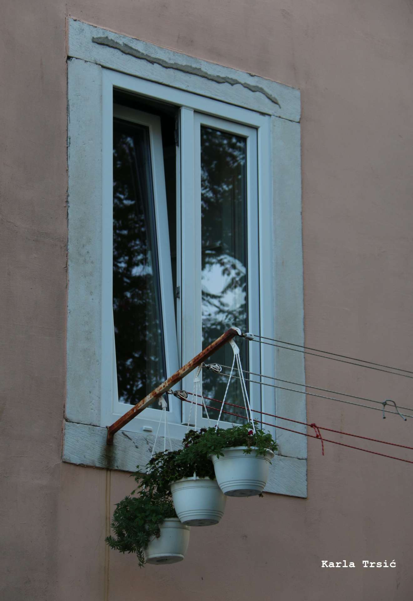 Photo exhibition "Looking into the window - looking into the past"