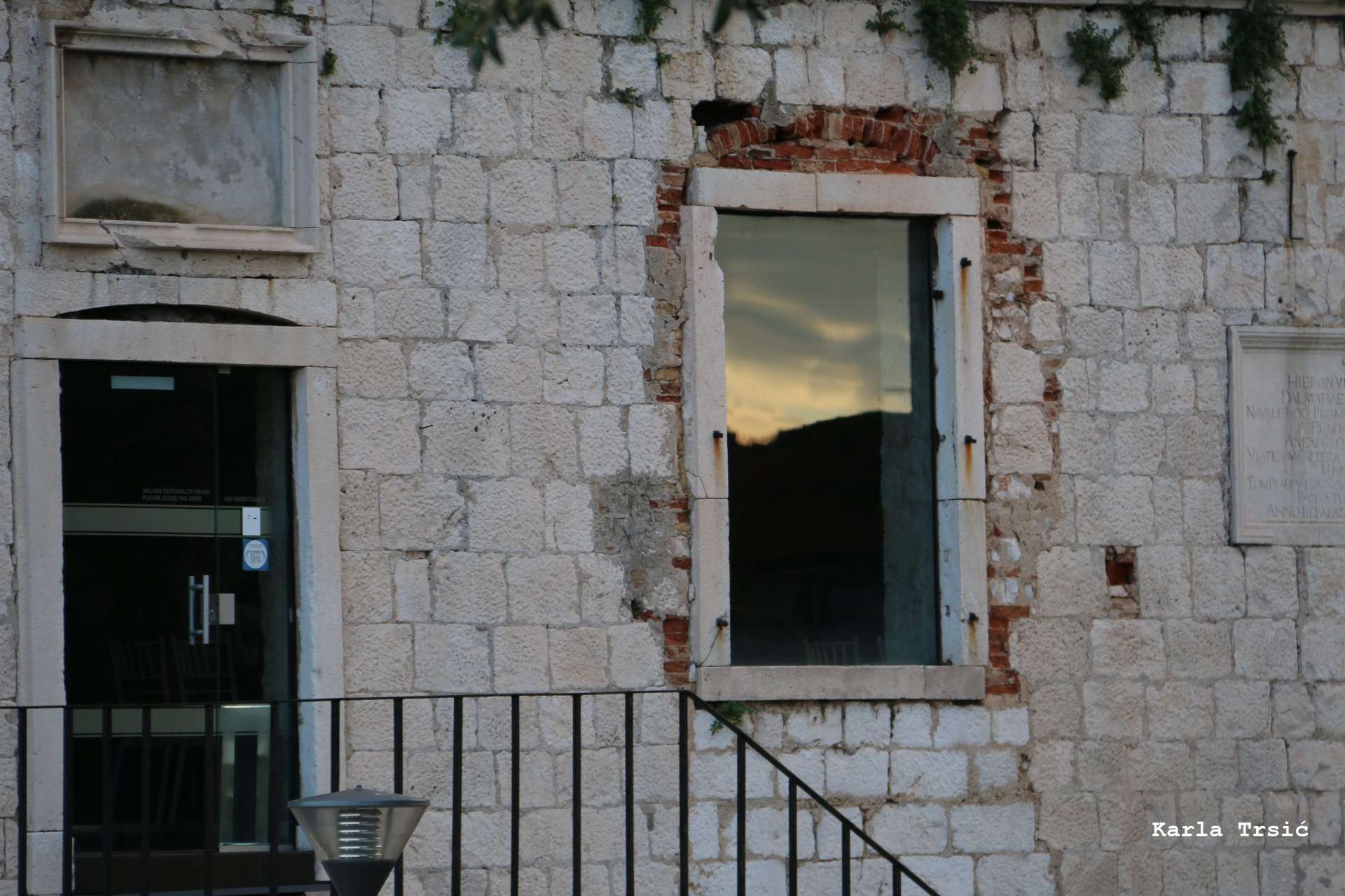 Photo exhibition "Looking into the window - looking into the past"