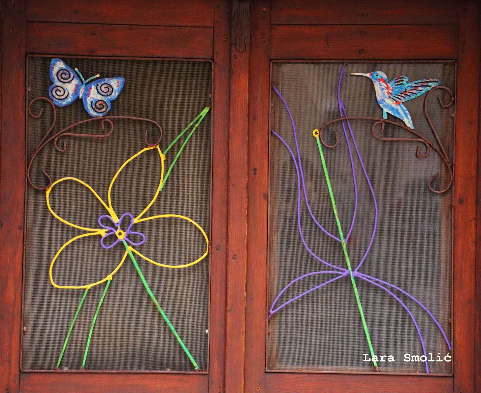 Photo exhibition "Looking into the window - looking into the past"