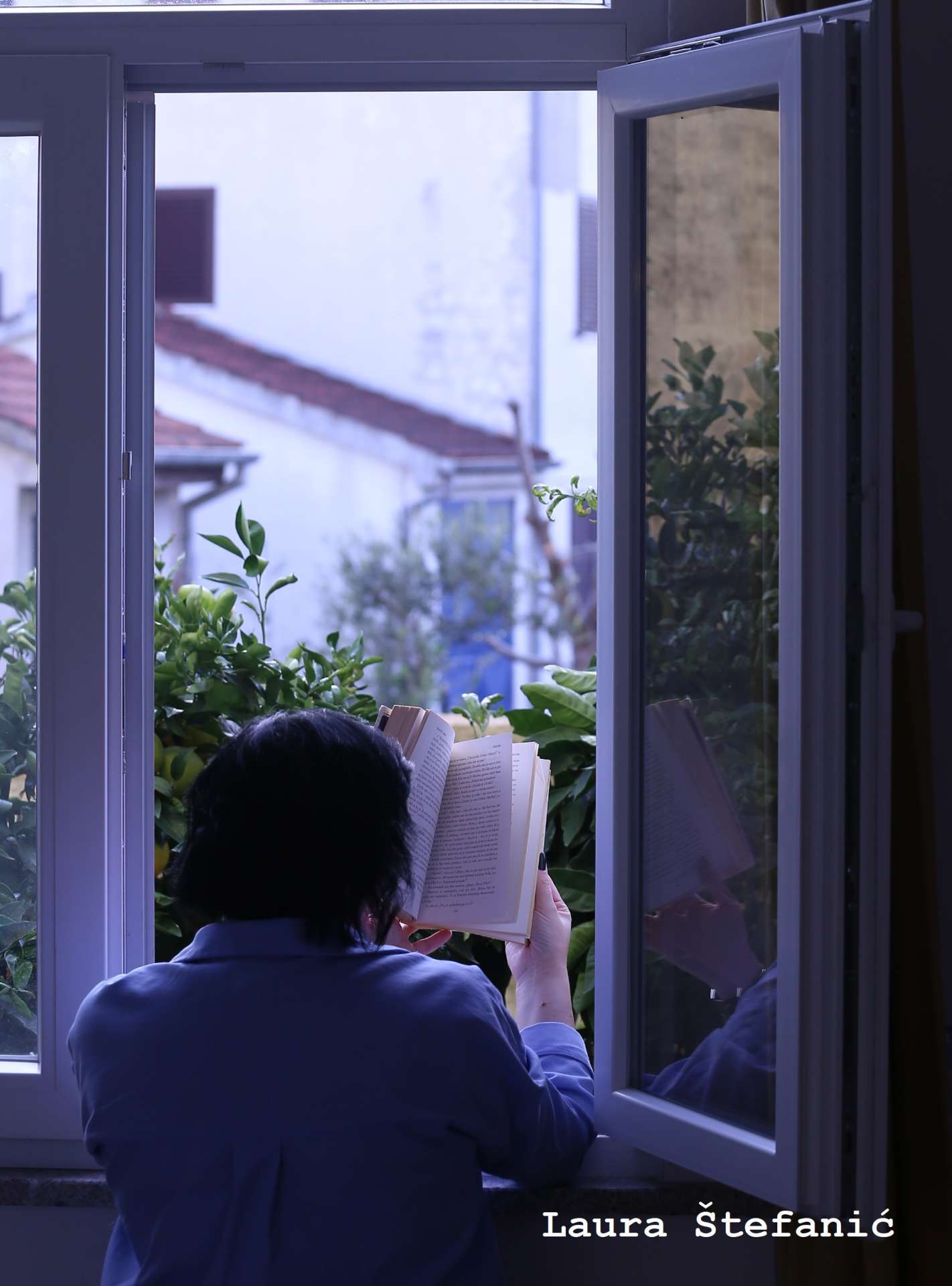 Photo exhibition "Looking into the window - looking into the past"